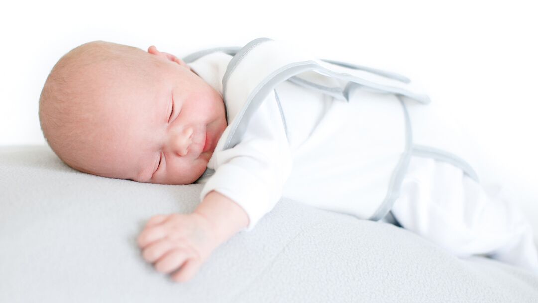 Helping your baby settle on the Babocush