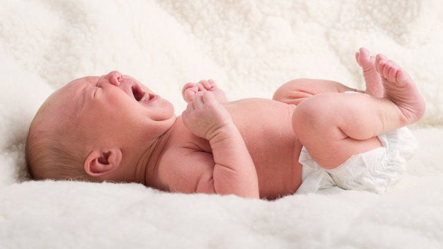 Colic survival guide for mum and baby by Babocush.com