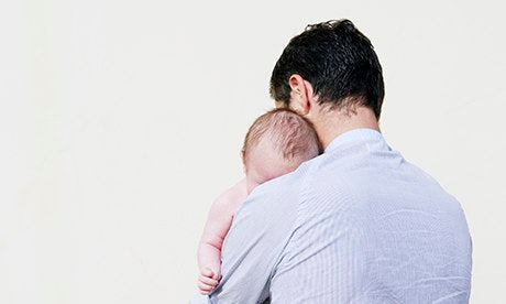 Dads’ helpful tips to enhance bonding with your new baby