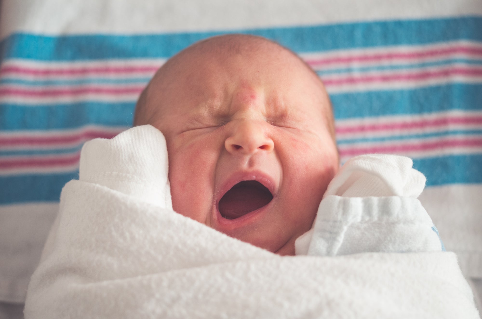 Do This To Stop Your Baby Crying From Colic or Reflux